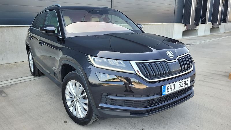 Škoda Kodiaq 2,0 TDI 4x4 DSG 7.MÍST - fotka 1 z 31