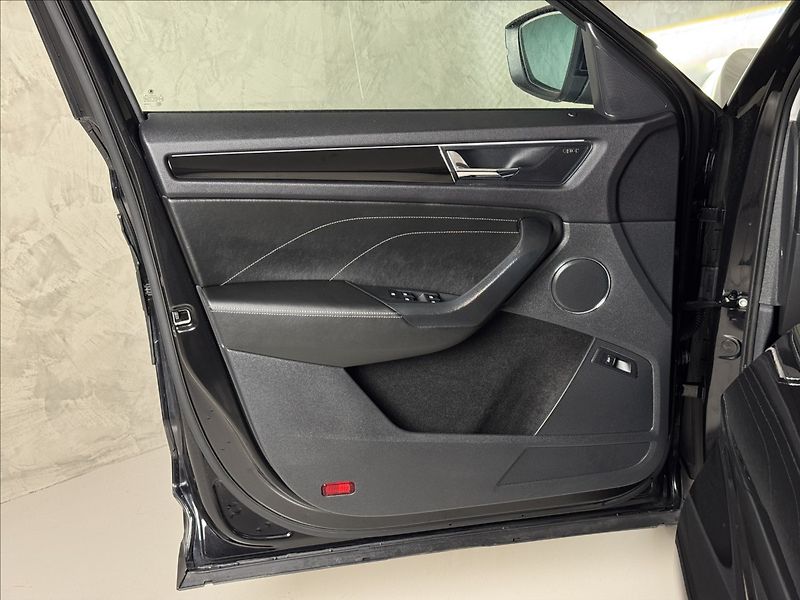 Škoda Kodiaq 2,0 TDi  DSG 4x4 L&K Virtual L - fotka 22 z 50