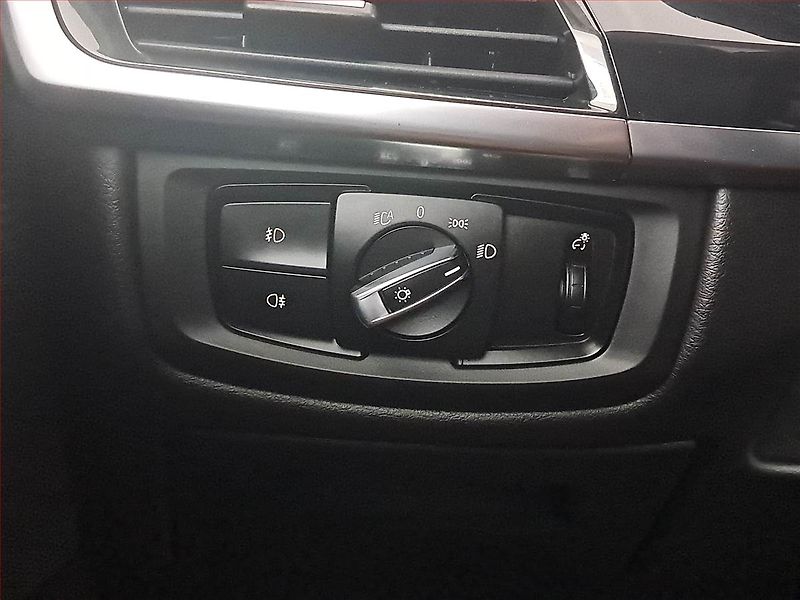 BMW X5 (2017) xLine xDrive35i - fotka 18 z 25