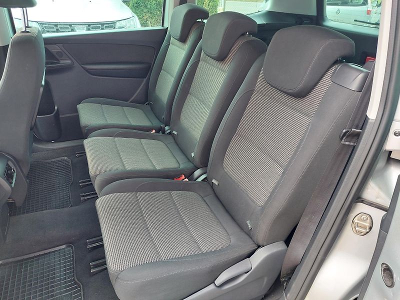 Volkswagen Sharan (2012) 2.0TDi 103kW 7míst - fotka 19 z 37
