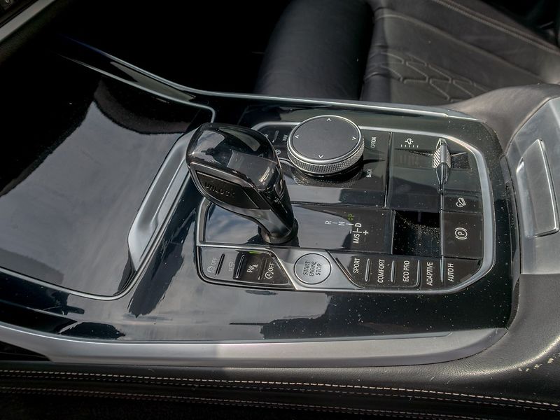 BMW X7 (2019) ČR 3.0i 250KW 7sed – INDIVIDUÁ - fotka 15 z 49
