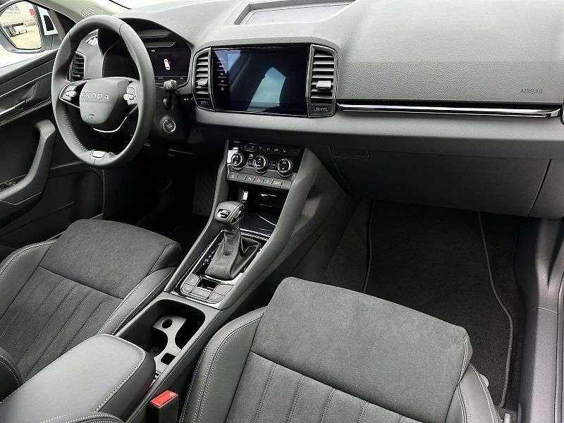 Škoda Karoq 2.0TDi DSG 4x4 150PS Matrix-LE - fotka 42 z 47