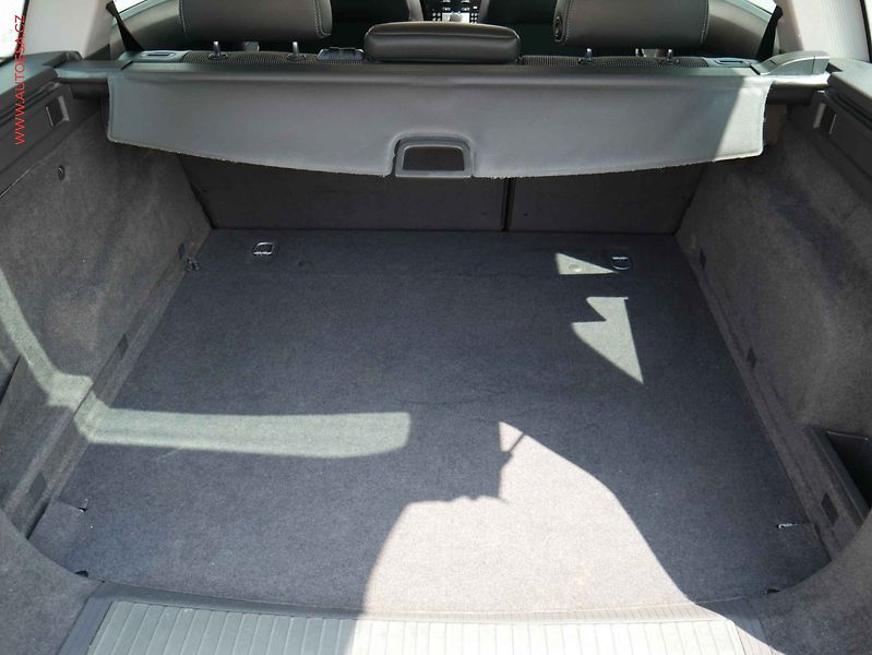 Opel Astra (2008) 1.6i, AC - fotka 7 z 17