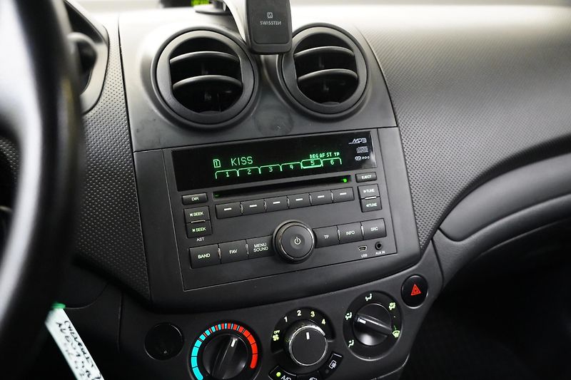 Chevrolet Aveo - fotka 17 z 22