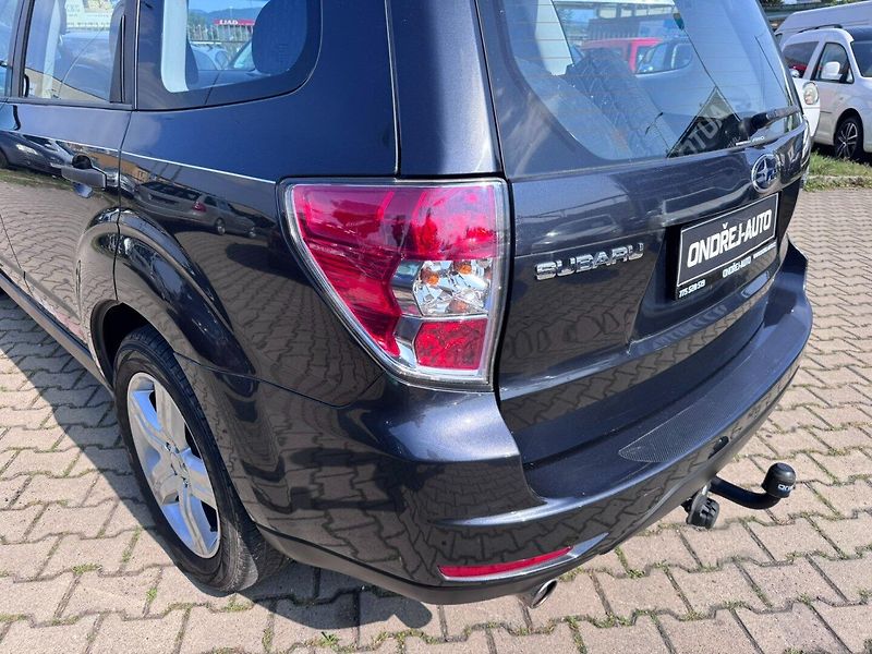Subaru Forester (2009) 4X4 2,0i 110 KW TAŽNÉ 2. MAJ - fotka 11 z 42