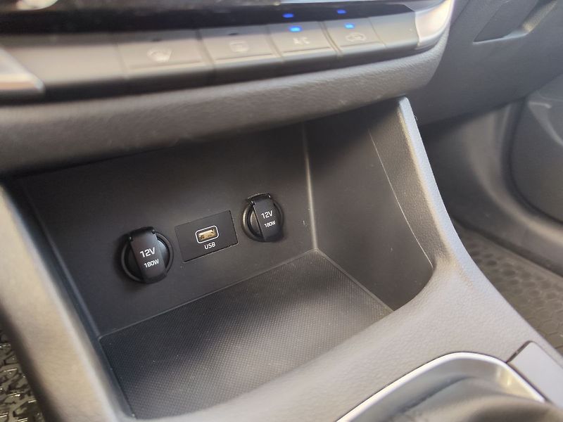Hyundai i30 1.5 T-GDI/117kW Comfort - fotka 17 z 28