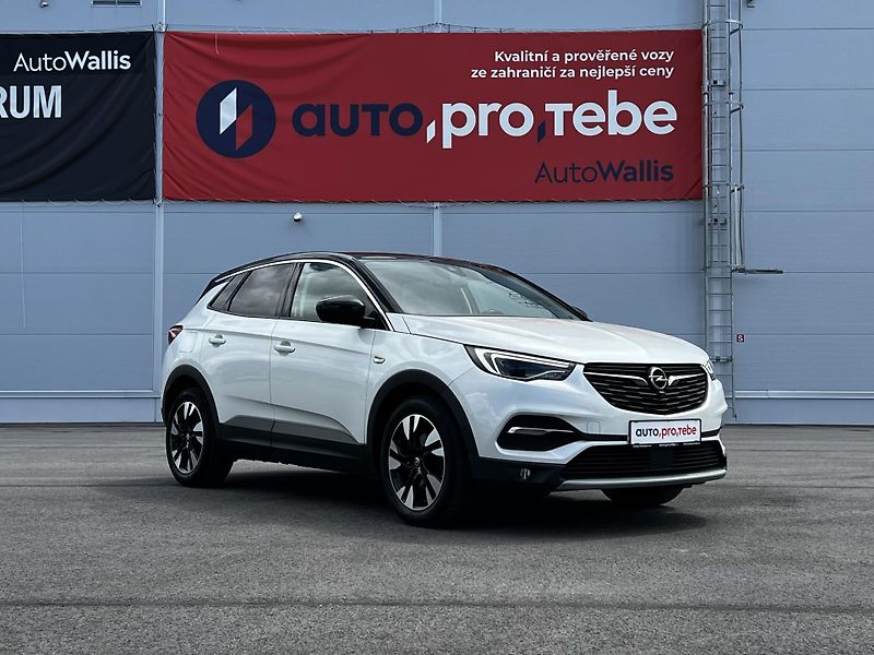 Opel Grandland X 1.6T 133kW Aut. Innovation TZ  - fotka 2 z 27