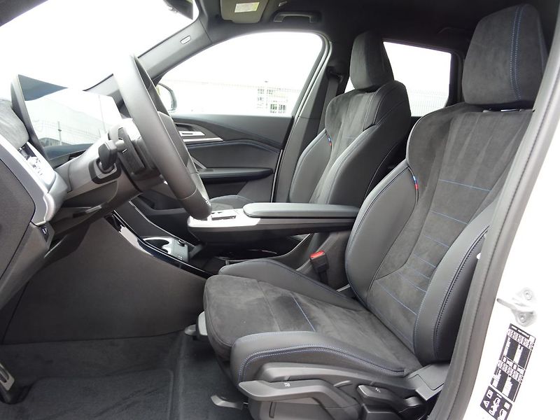 BMW X1 xDrive20d - fotka 2 z 6
