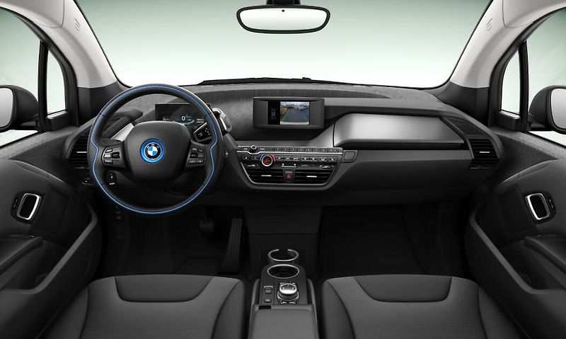 BMW i3 120Ah - fotka 6 z 7