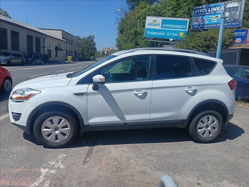 Ford Kuga 2,0 TDCi - fotka 6 z 21