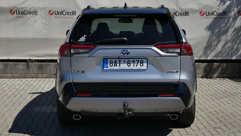 Toyota RAV4 2.5 Hybrid Selection 4WD e-CVT - fotka 4 z 24