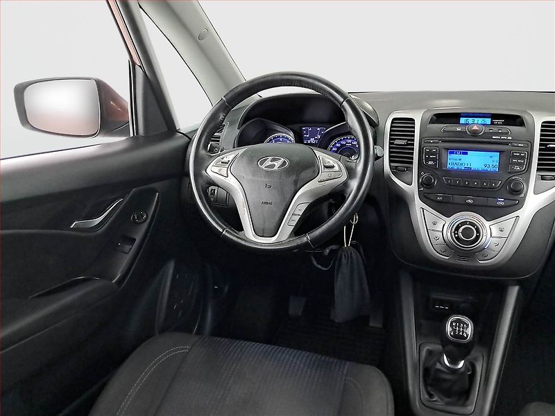 Hyundai ix20 (2013) 1.6 CVVT, Serv.kniha - fotka 7 z 17