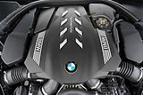 BMW Řada 7 750i xDrive Mpaket/530 PS - náhled 10