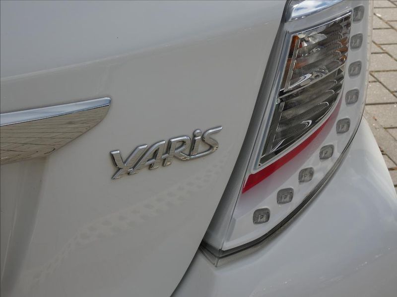 Toyota Yaris 1,3 1.33 VVT-i Trend,ČR,kamera - fotka 32 z 33