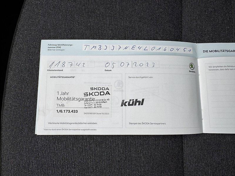 Škoda Octavia (2020) 2.0TDi DSG LED Navi Kamera - fotka 31 z 46