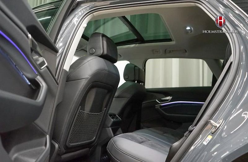 Audi Q8 e-tron 50 Q SoH 94% Kam Pano Tažné - fotka 12 z 25