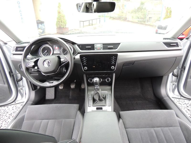 Škoda Superb (2020) 2.0TDi,110kw,Style,webasto,ČR - fotka 11 z 39