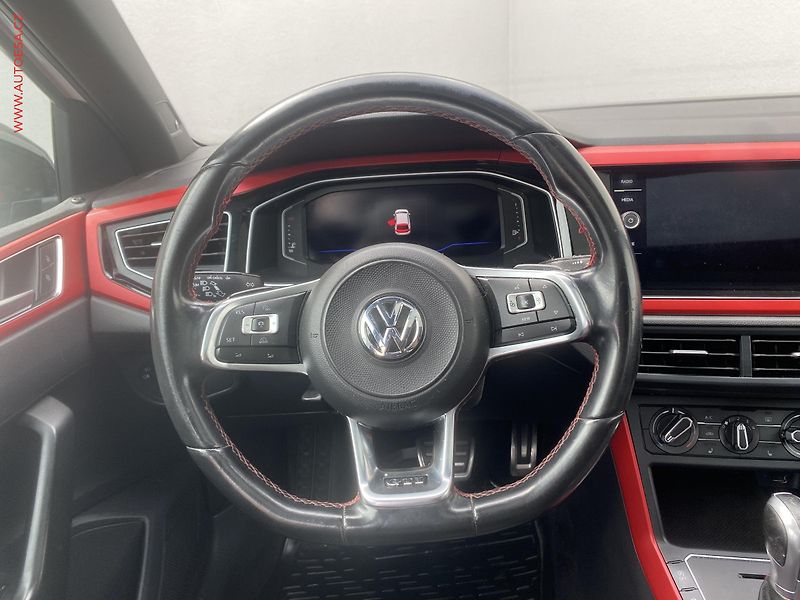 Volkswagen Polo (2018) 2.0TSi, GTi, DSG, LED - fotka 11 z 17