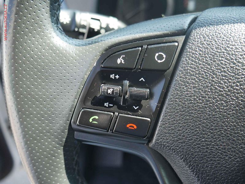 Hyundai Tucson (2018) 1.6 T-GDi, Passion, navi, - fotka 18 z 23