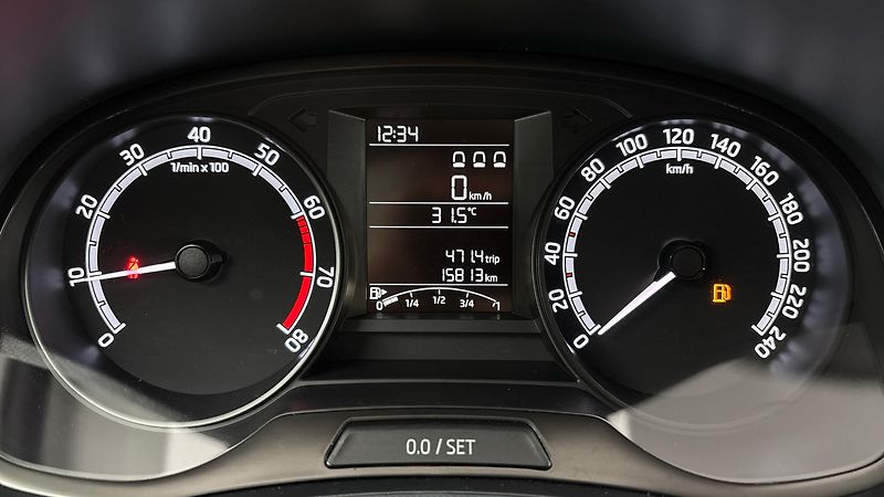 Škoda Fabia 1.0 TSI Active - fotka 10 z 23