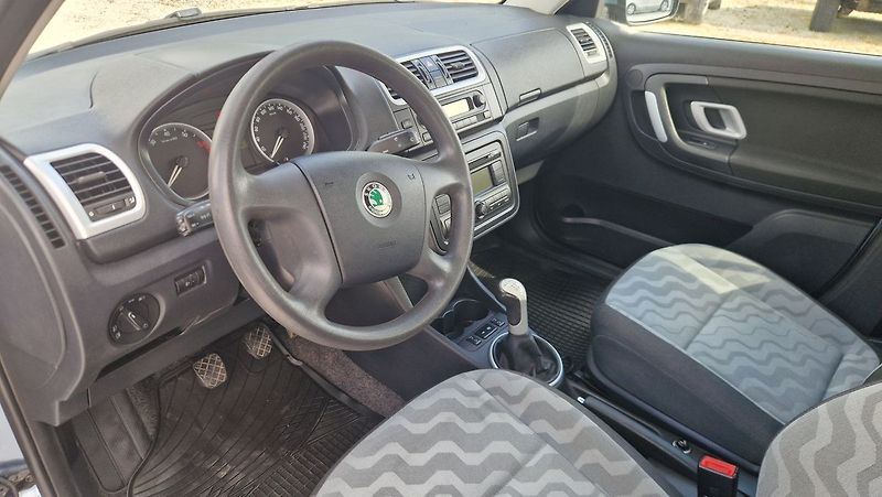 Škoda Fabia 1,6 16V - fotka 8 z 11
