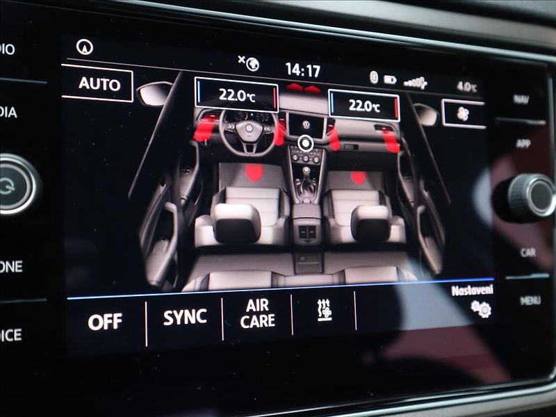 Volkswagen T-Roc 1,6 TDi Style LED Webasto Asis - fotka 27 z 39