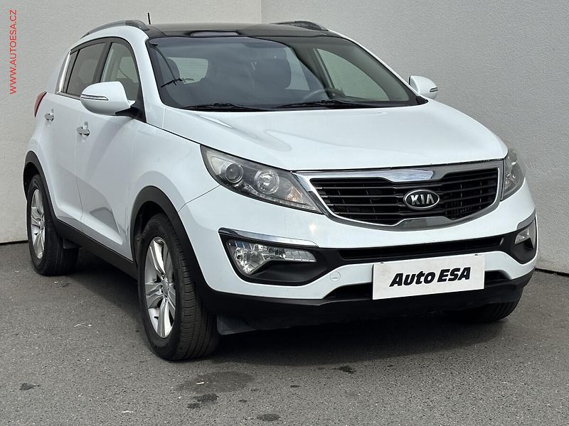 Kia Sportage (2012) 1.7 CRDi, Premium, panor - fotka 1 z 19
