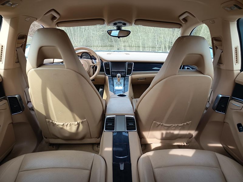 Porsche Panamera (2010) 3.6 220kw 4x4 Top!!! - fotka 53 z 60