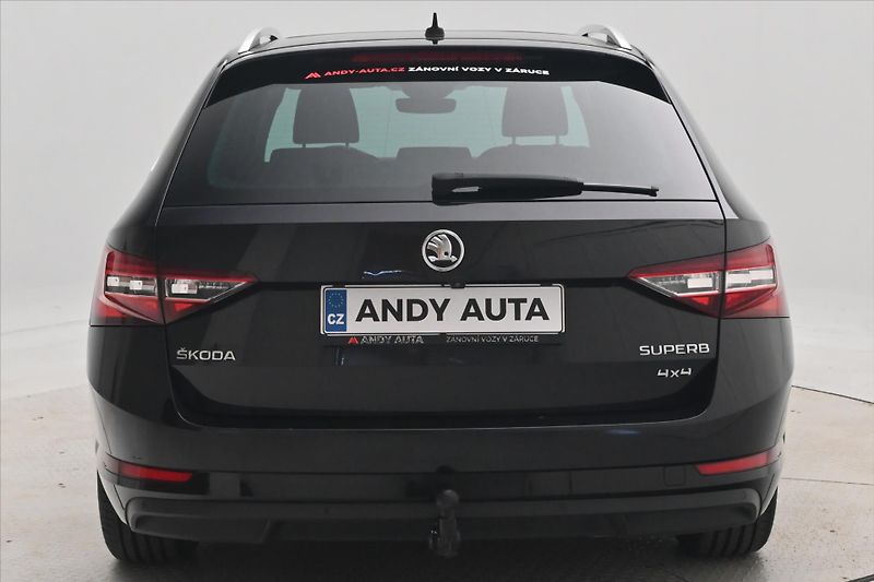 Škoda Superb 2,0 TDI 110 kW 4x4 Style Panor - fotka 6 z 32