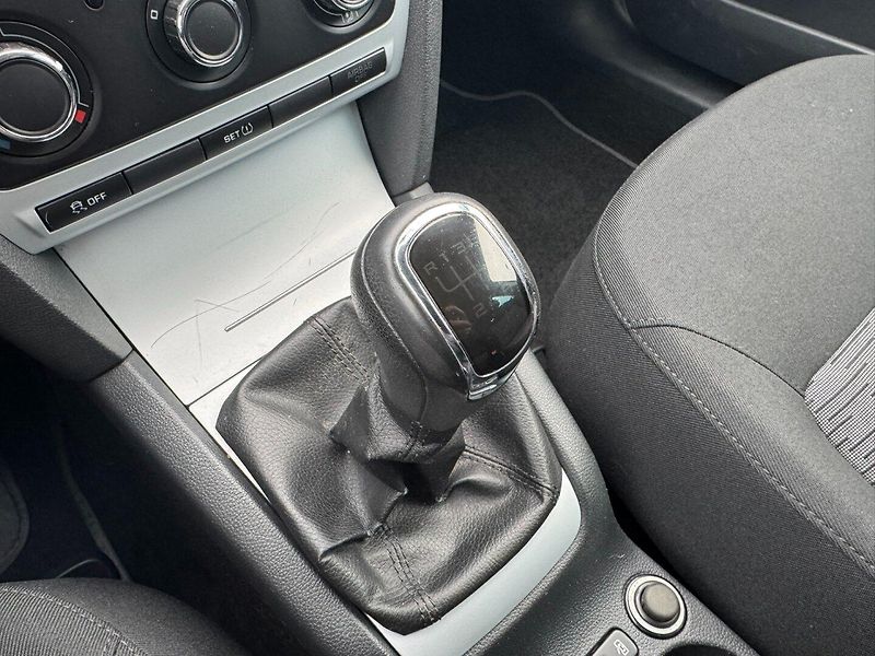 Škoda Octavia (2011) 1,2 TSI 77 KW 2. MAJ STK SK - fotka 28 z 50