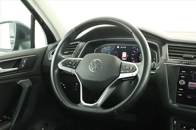 Volkswagen Tiguan (2021) Elegance 1.5 TSI - fotka 15 z 18