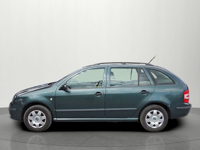 Škoda Fabia 1.2HTP 47kW Klima Tažné ČR - fotka 2 z 28