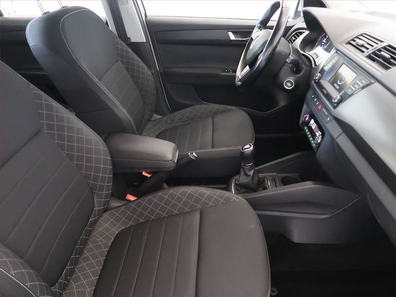 Škoda Fabia (2016) Style 1.4 TDI, Park. senzory - fotka 9 z 14