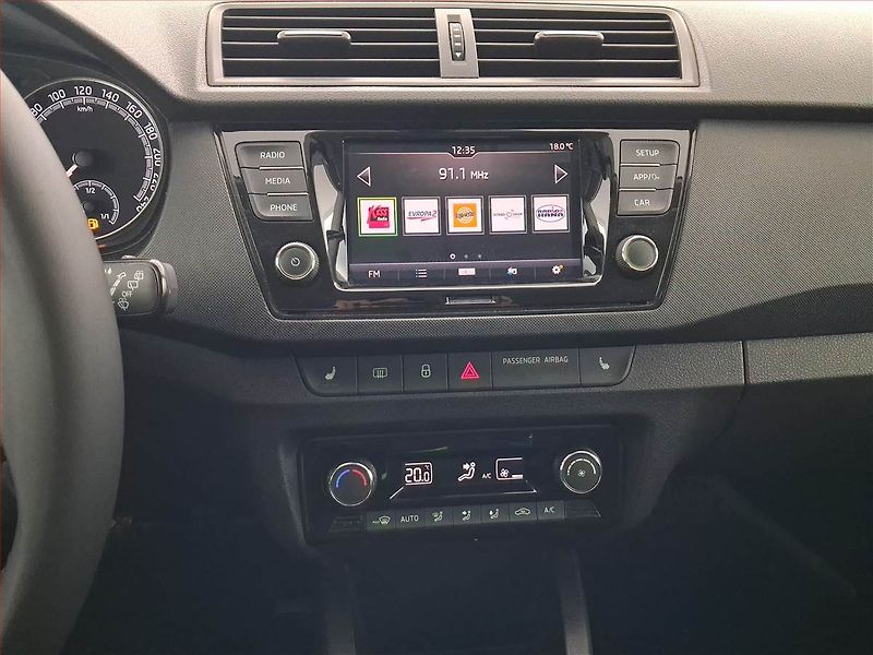 Škoda Fabia (2022) Style 1.0 TSI, ČR,1.maj - fotka 12 z 19