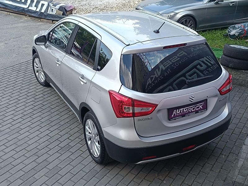 Suzuki SX4 S-Cross 1.4/103kW, COMFORT - fotka 7 z 37
