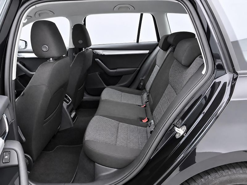Škoda Octavia 1,6 TDI 81kW Aut.klima Tempo - fotka 13 z 27