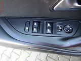 Peugeot 2008 (2021) 1.2 PT, ČR, LED - náhled 11