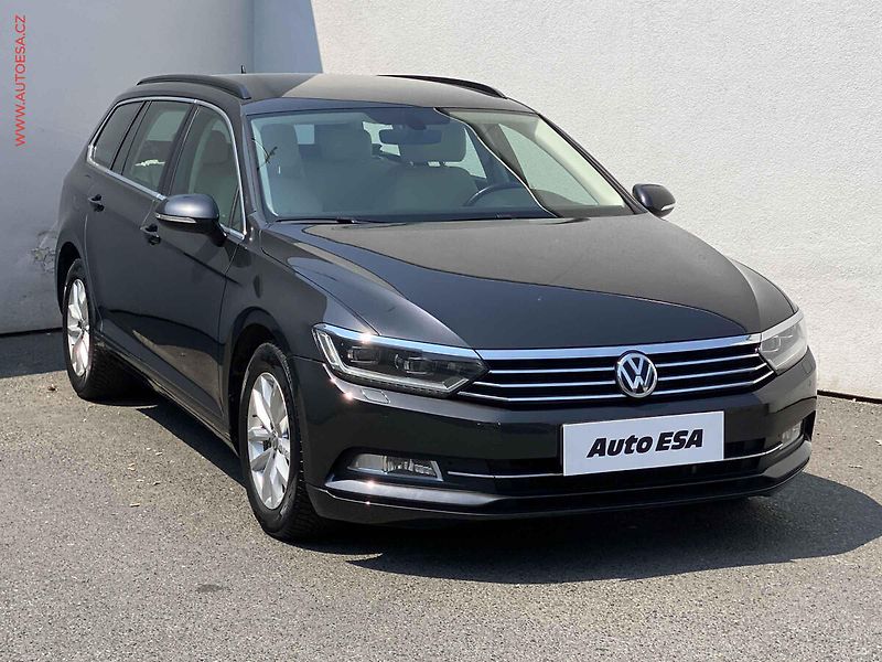 Volkswagen Passat (2019) 1.6 TDi, Comfortline, DSG - fotografie inzerátu