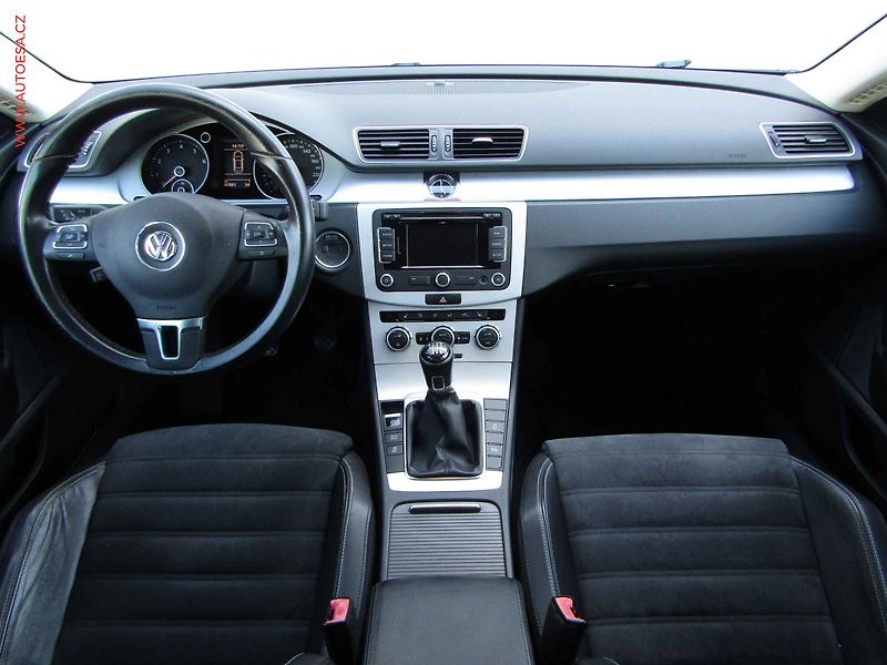 Volkswagen CC (2013) 1.4 TSi, Sport, bixen, navi - fotka 8 z 20