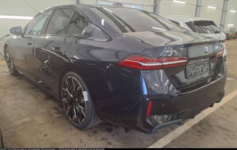 BMW Řada 5 540d xDrive Sedan - fotka 2 z 7