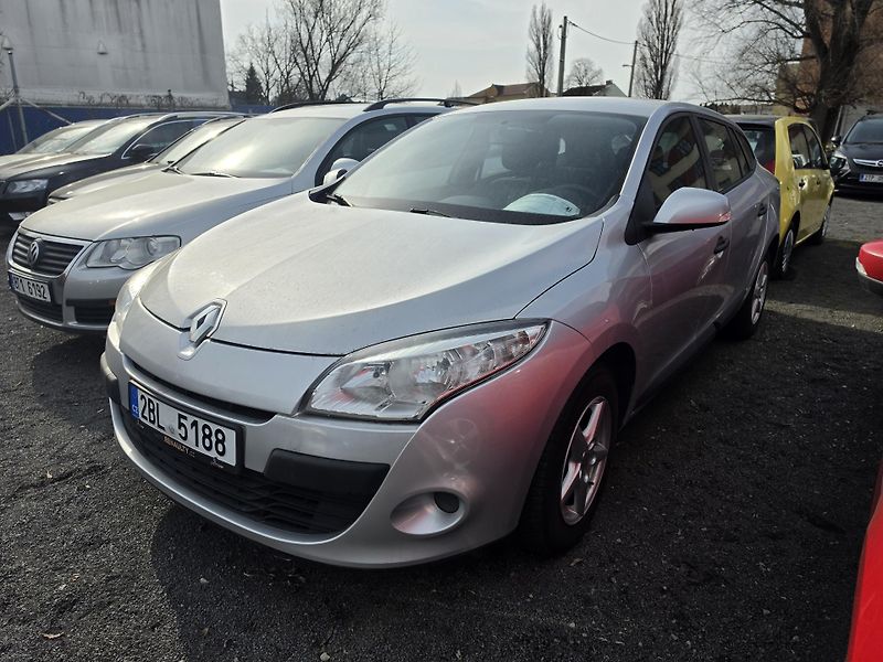 Renault Mégane 1.6 i Parkovací senzory  - fotka 2 z 20
