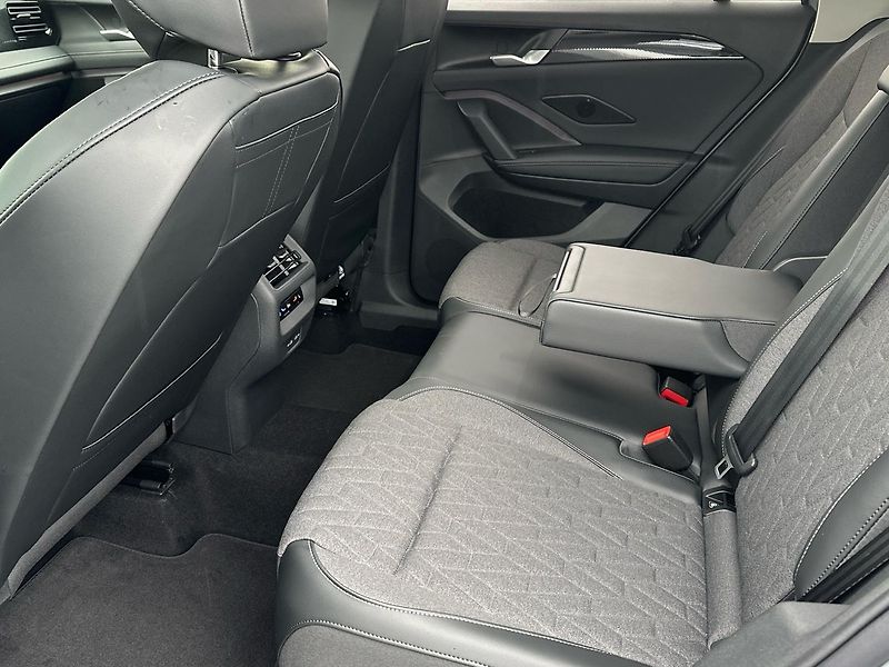 Volkswagen Tiguan (2025) People 1,5 TSI 150 kW eHybrid - fotka 13 z 23