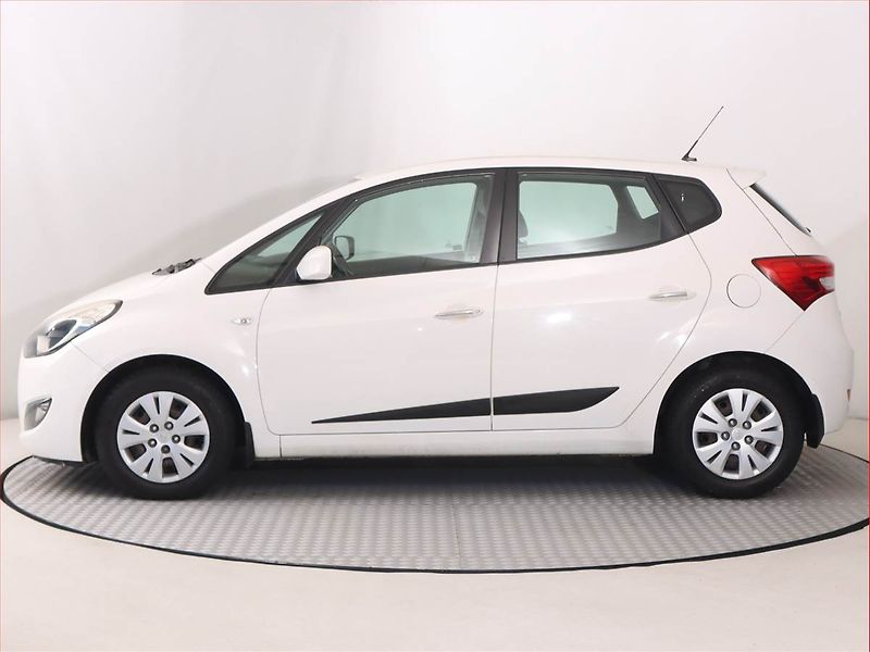 Hyundai ix20 (2012) 1.4 CRDi, Serv.kniha - fotka 3 z 14