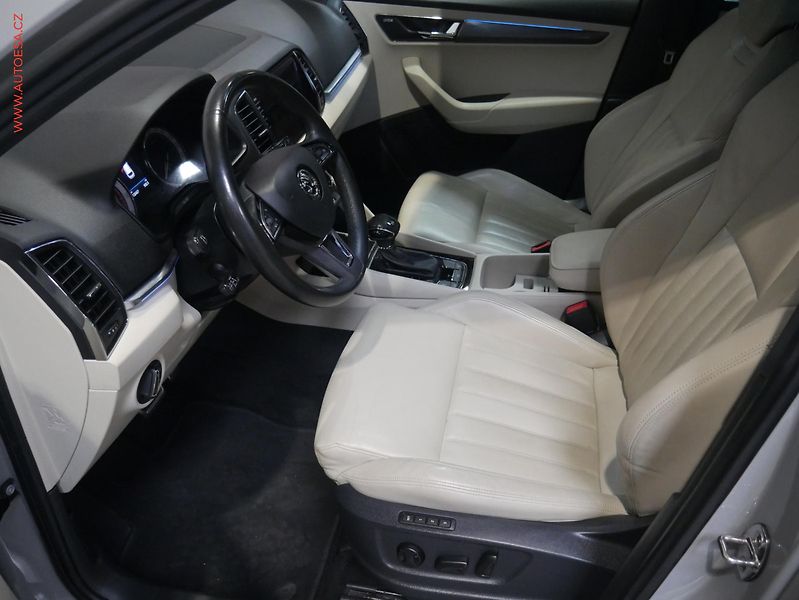 Škoda Karoq (2017) 1.5TSi, ČR, Style, DSG, kůže - fotka 10 z 28