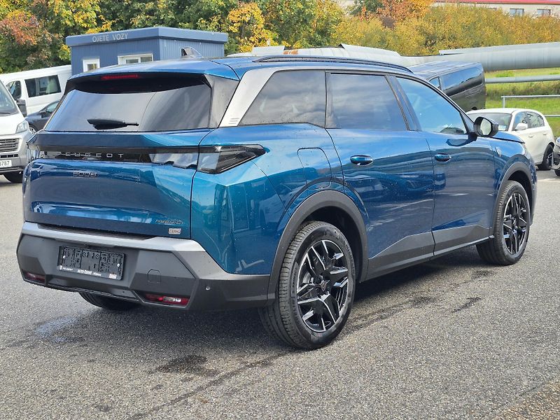 Peugeot 5008 (2026) GT Hybrid 145 e-DCS6 - fotka 6 z 23