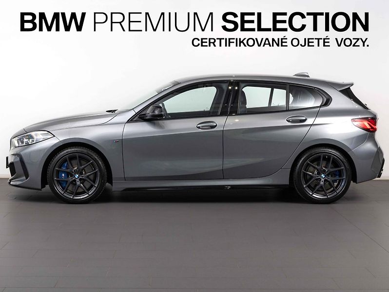 BMW Řada 1 M135i xDrive - fotka 2 z 22