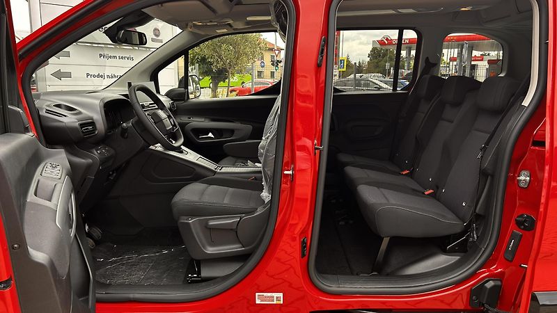 Fiat Qubo L 1.5HDI 130k Rodina  - fotka 9 z 13