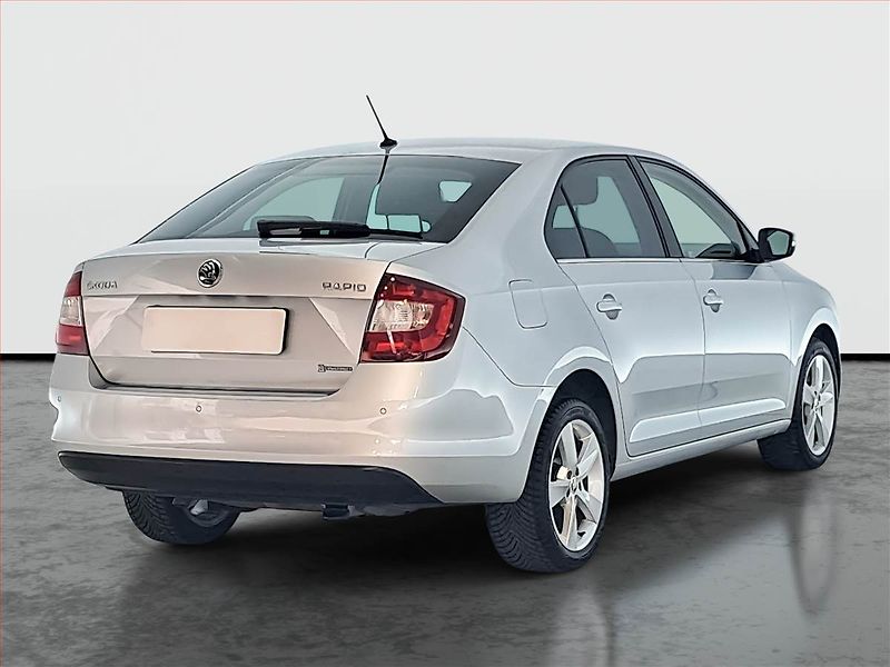 Škoda Rapid (2018) Style Plus 1.0 TSI, Automat - fotka 5 z 19