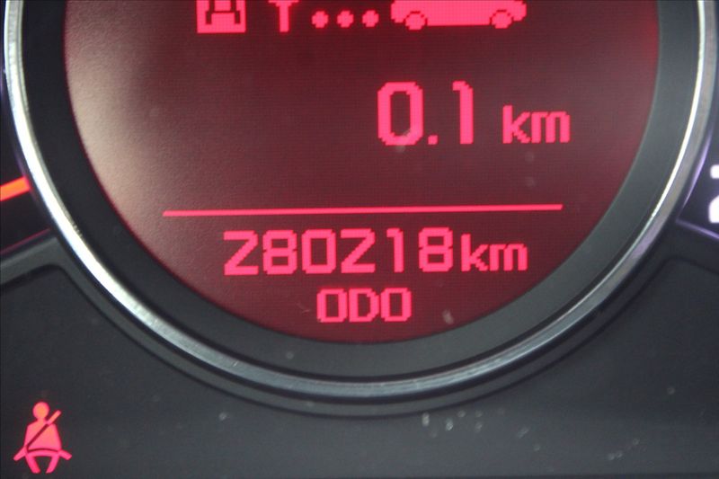Kia Ceed 1,6 CRDi  ČR,1.MAJITEL,DPH - fotka 9 z 21
