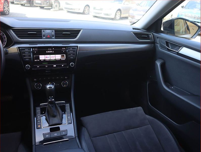 Škoda Superb (2016) 2.0 TDI 4x4, 4X4, Automat - fotka 8 z 25